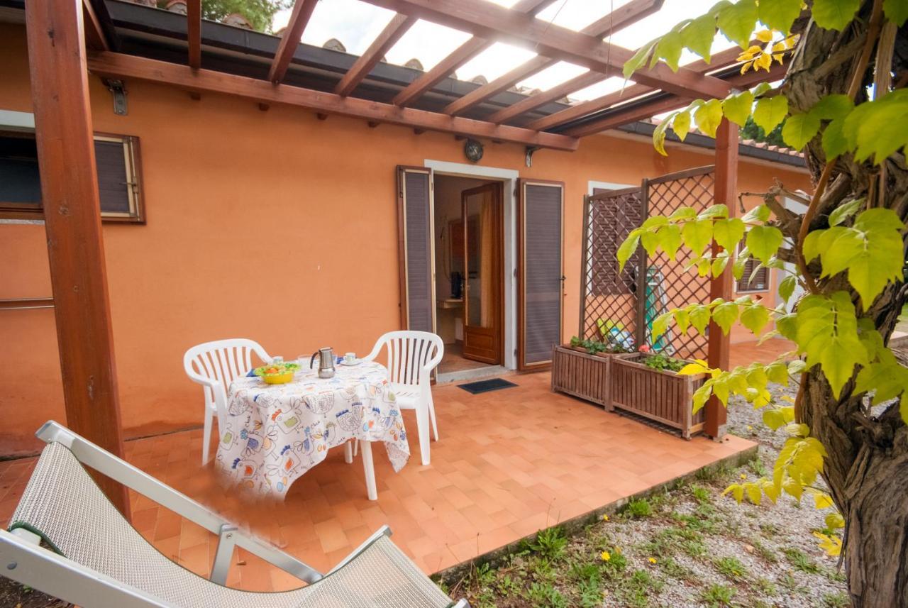 Residence Le Grazie Est กาโปลิเวรี ภายนอก รูปภาพ