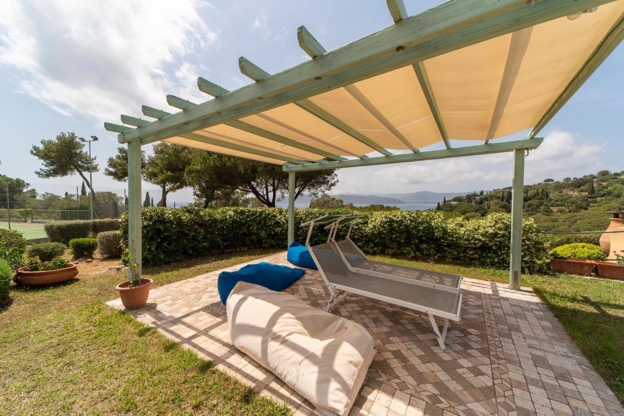 Residence Le Grazie Est กาโปลิเวรี ภายนอก รูปภาพ