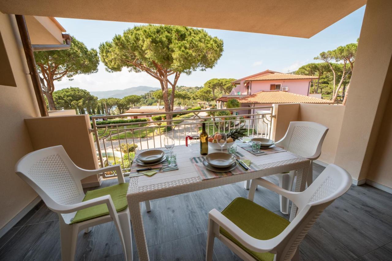 Residence Le Grazie Est กาโปลิเวรี ภายนอก รูปภาพ