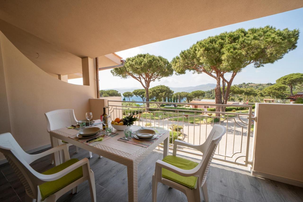 Residence Le Grazie Est กาโปลิเวรี ภายนอก รูปภาพ